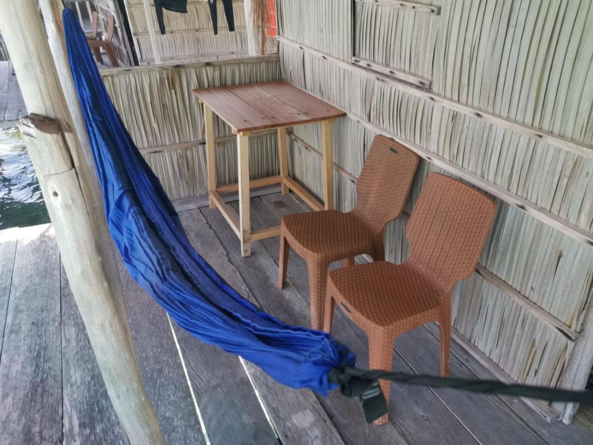 Kri Raja Ampat Bungalows Екстериор снимка