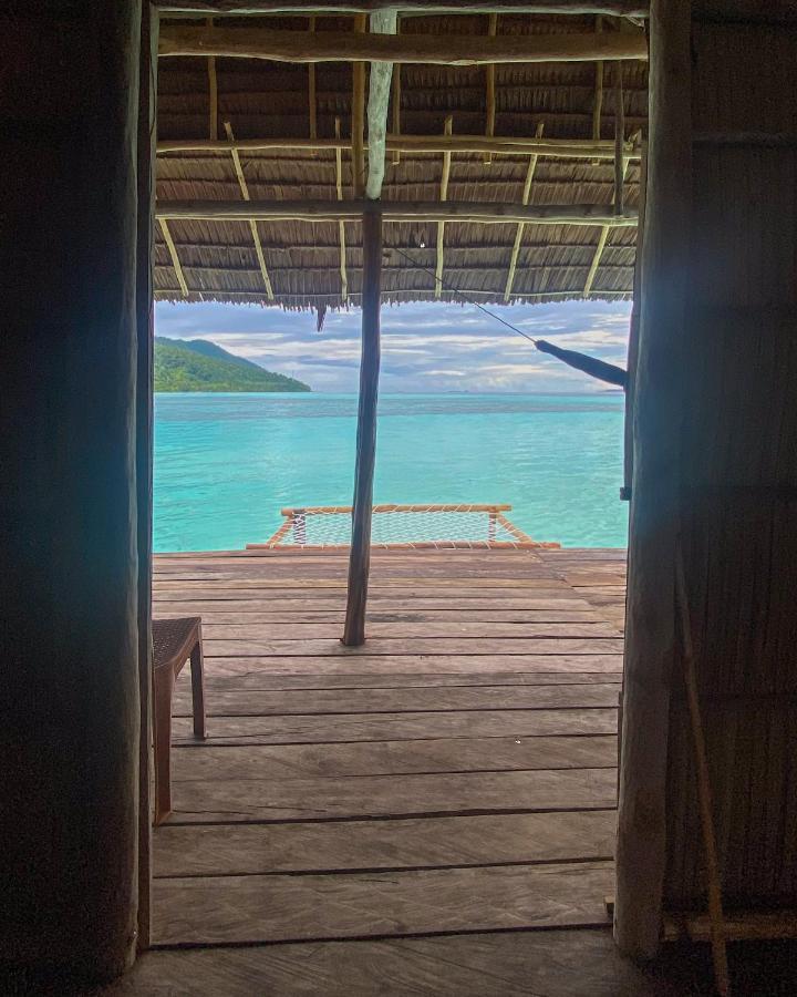 Kri Raja Ampat Bungalows Екстериор снимка
