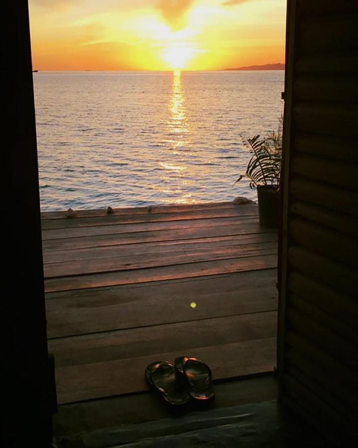 Kri Raja Ampat Bungalows Екстериор снимка